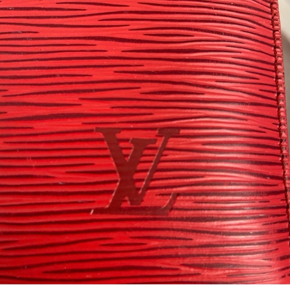 Louis Vuitton Keepal 50 Castilian Epi Red Duffle🔥 - Picture 5 of 8